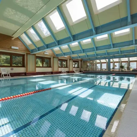 Cosy 2-bed With Pool, Centre Apartamento *