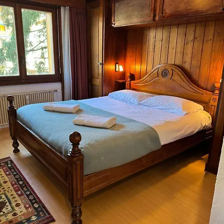 Cosy 2-bed With Pool, Centre *